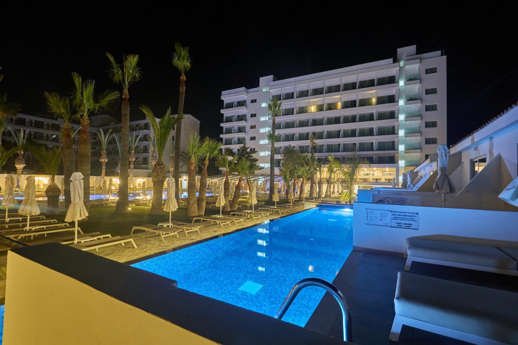 Bohemian Gardens Hotel Протарас Екстер'єр фото